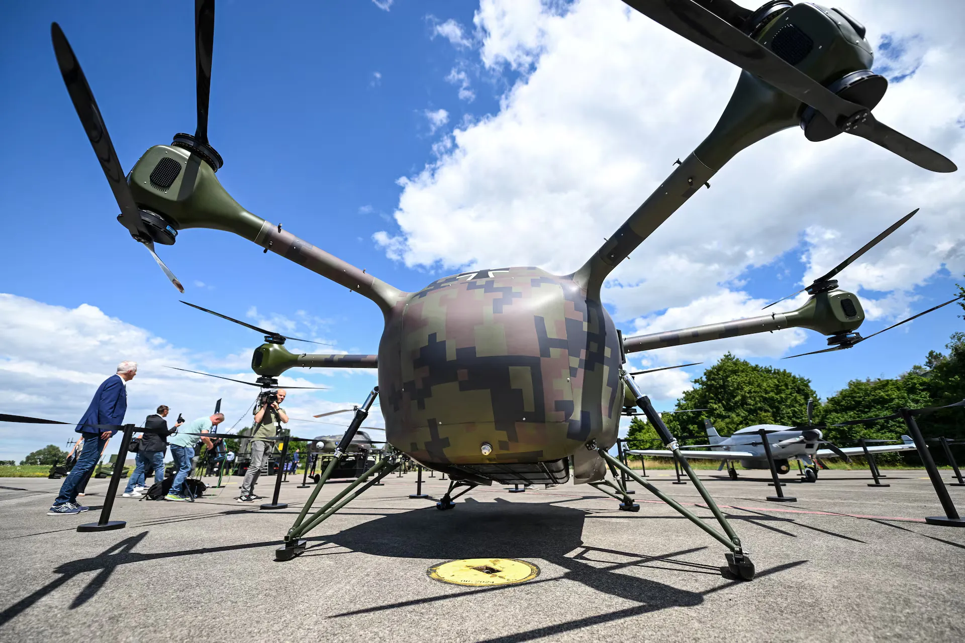Бундесвер інвестує понад 9 мільярдів євро у «вбивць дронів» Skyranger: нова ера протиповітряного захисту